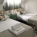 Casa Puerta De Santa Cruz Apartman